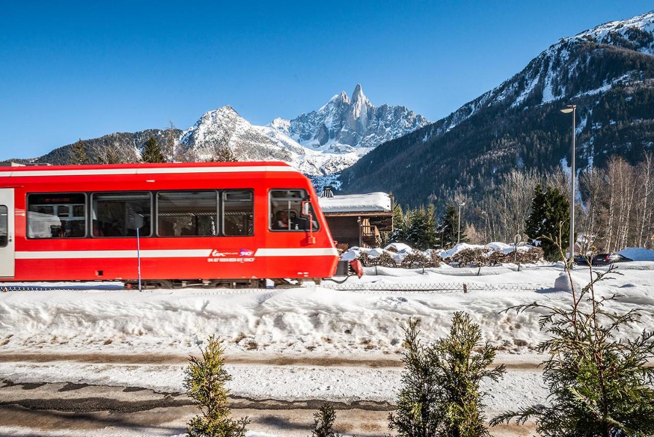 Eden Hotel, Apartments And Chalet Chamonix Les Praz Exterior photo